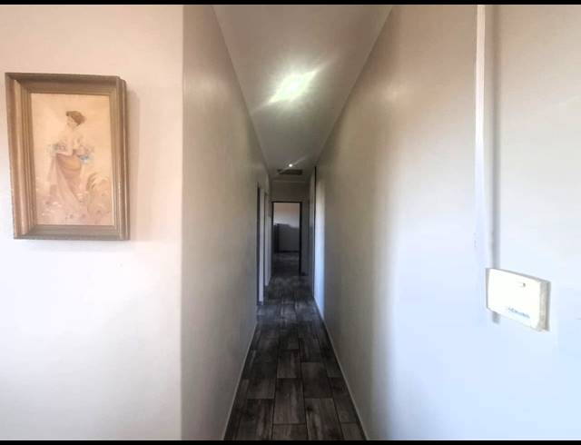 4 BEDROOM HOUSE FOR SALE IN MARGATE BEACH